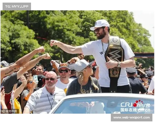 成都胖达国民队夺冠游行万人空巷创兴义观赛新纪录热潮澎湃