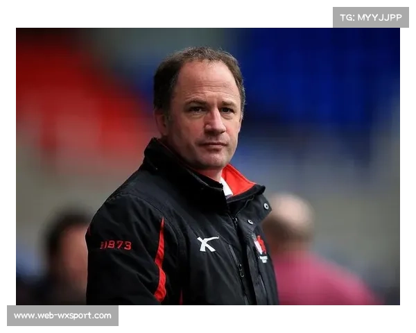 哥本哈根替补席沸腾瞬间，科内柳斯绝杀后全队相拥